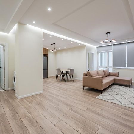 טיראנה Lucas Central Home מראה חיצוני תמונה